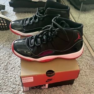 Jordan 11 Retros bread. Youth